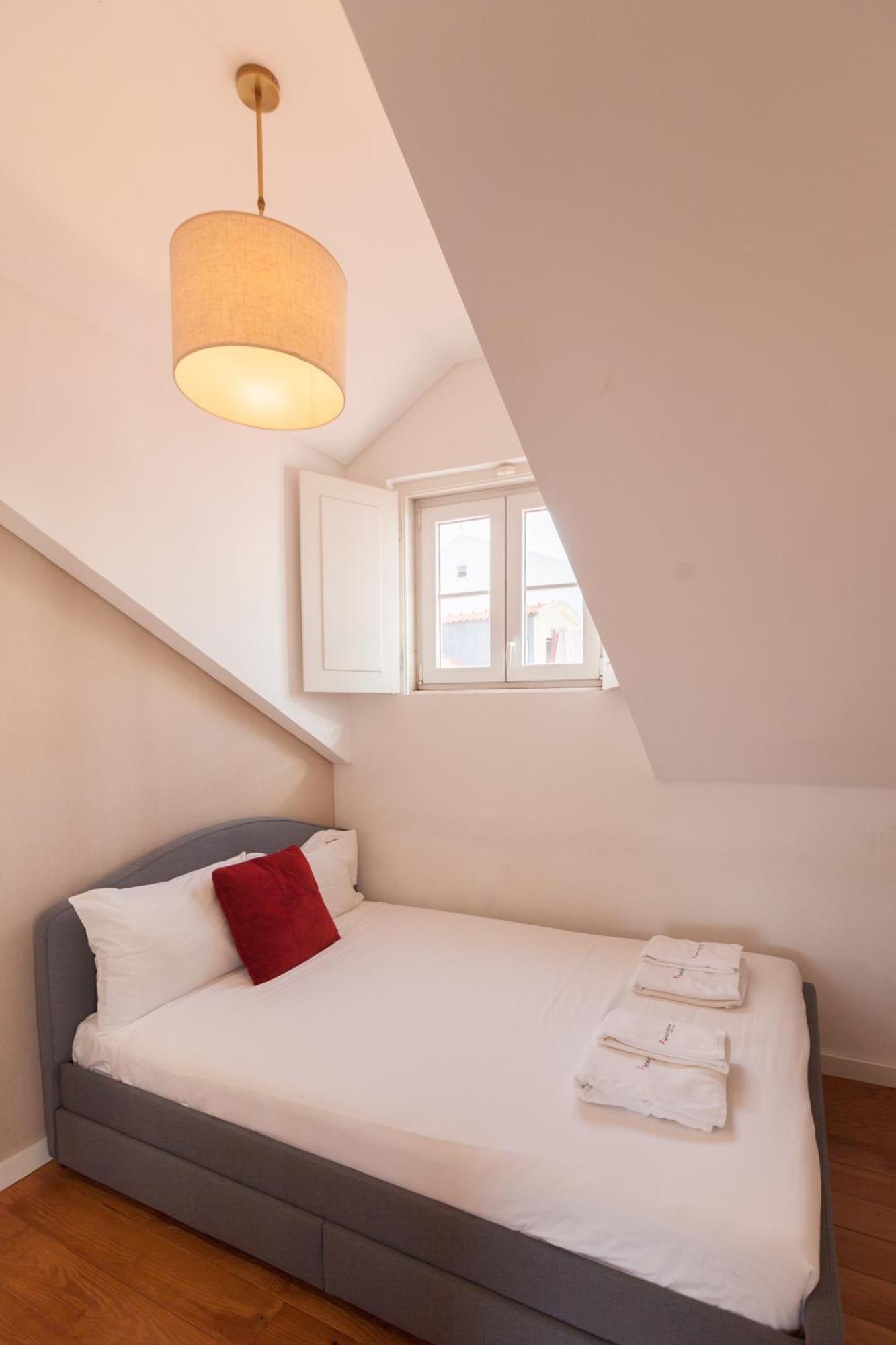 Apartament Flh Portas Do Sol Duplex With Terrace Lizbona Zewnętrze zdjęcie