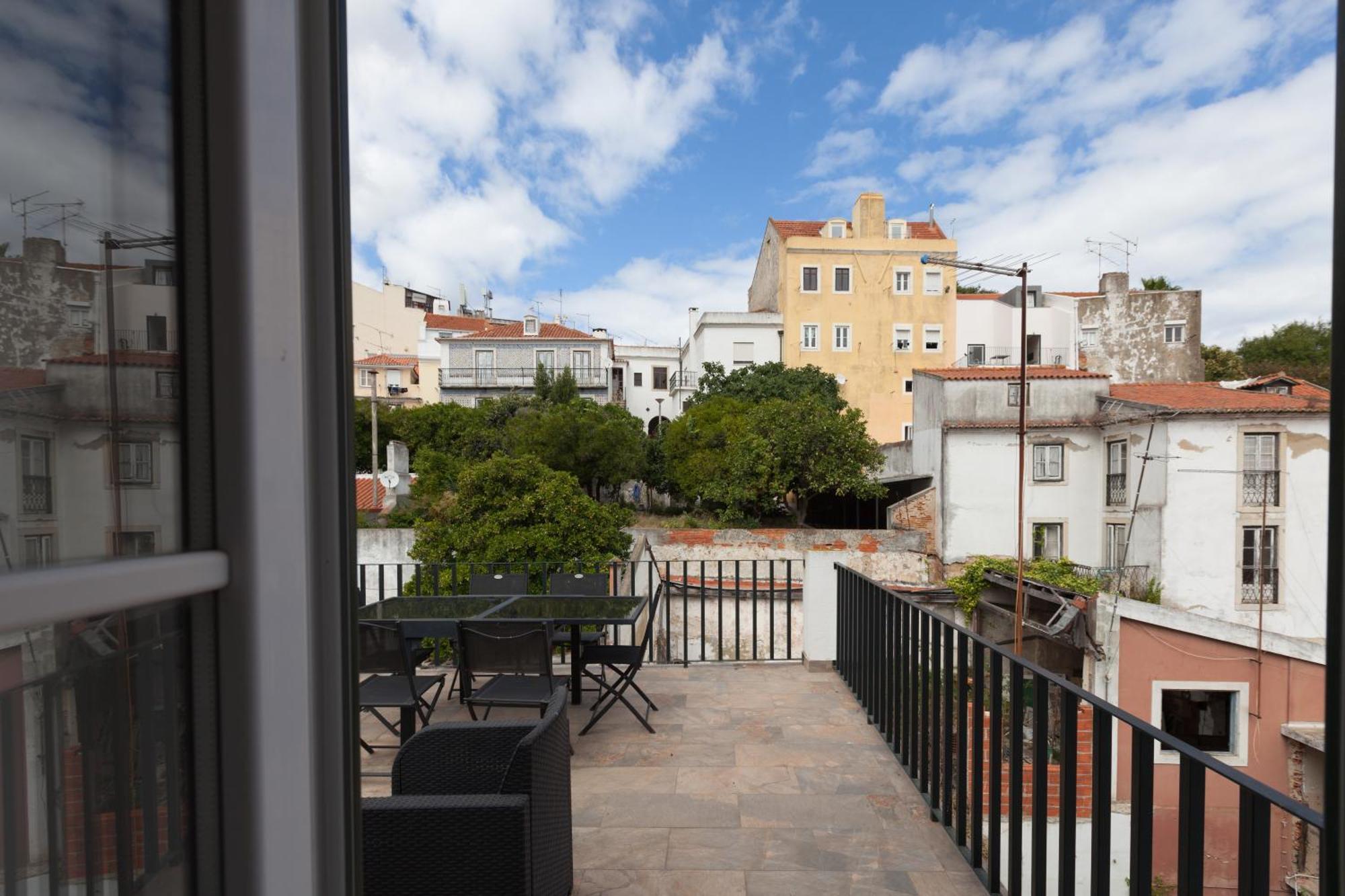 Apartament Flh Portas Do Sol Duplex With Terrace Lizbona Zewnętrze zdjęcie